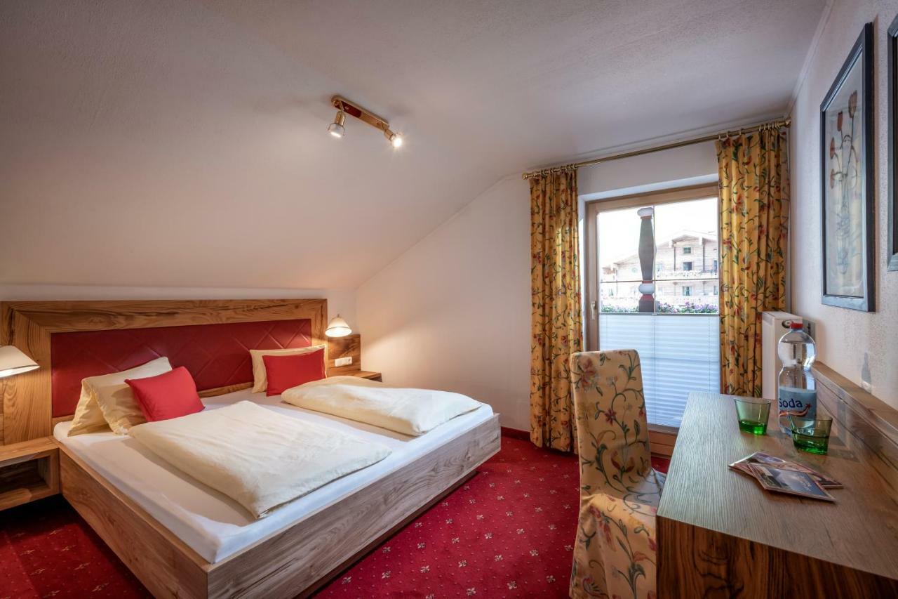 Alpenrose Hotel-Garni Gerlos Eksteriør bilde
